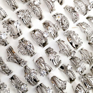 50Pcs Women's Rings New Design Mixed Styles Gold and SilverZircon Wholesale Rings Lots Female Jewelry Bulks Lot LR4161
